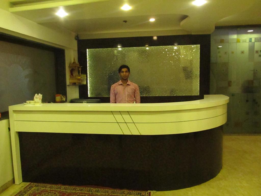 Hotel Sai Regency Daman Exterior photo
