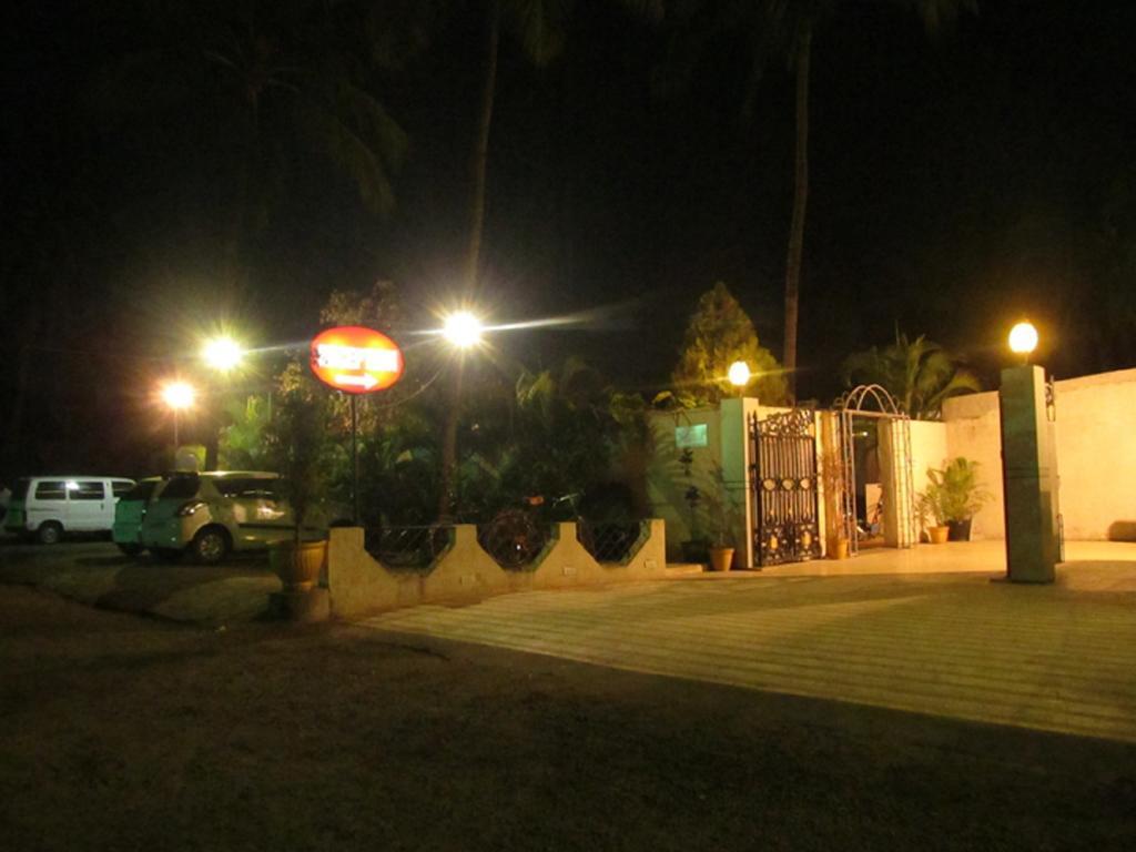 Hotel Sai Regency Daman Exterior photo