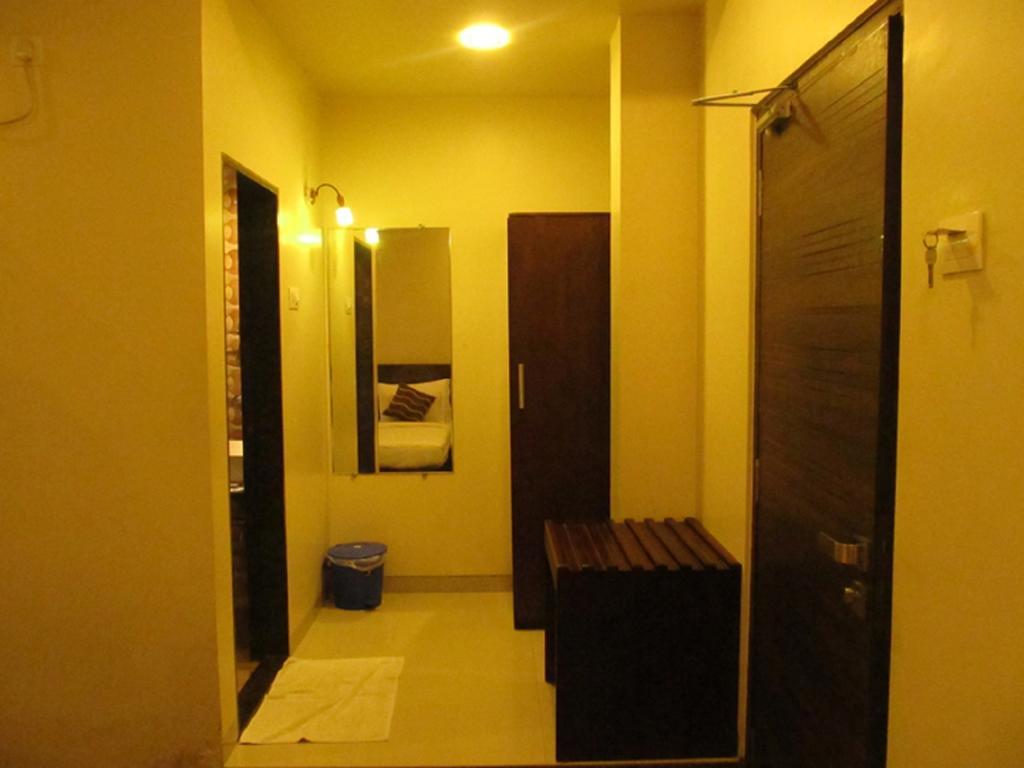 Hotel Sai Regency Daman Exterior photo