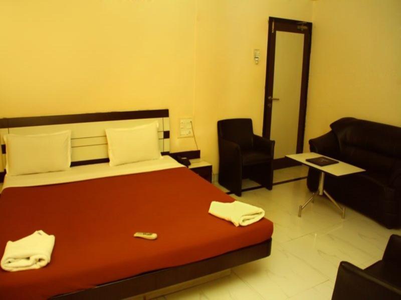 Hotel Sai Regency Daman Exterior photo