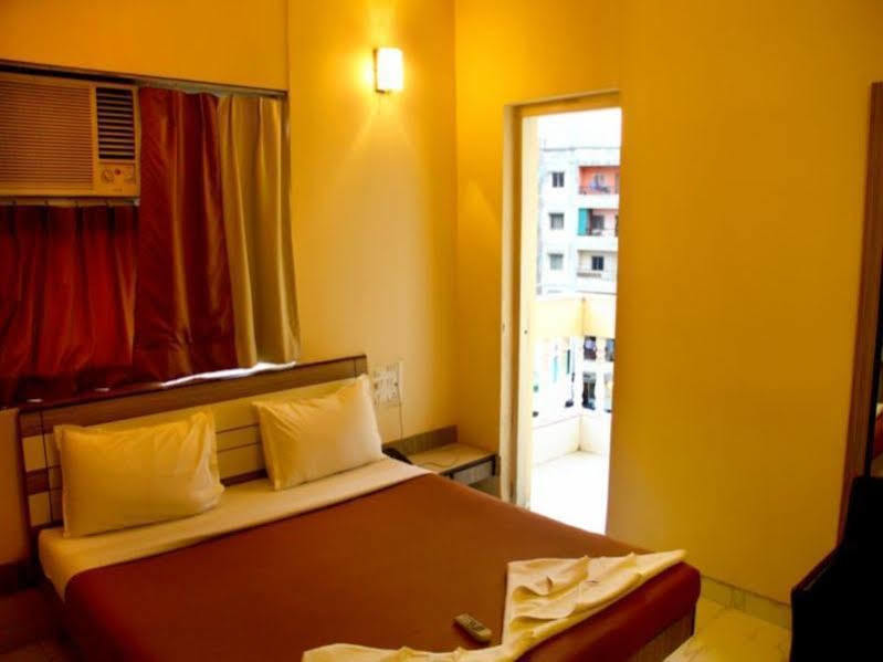 Hotel Sai Regency Daman Exterior photo